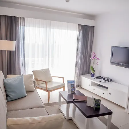 Aparthotel Santa Barbara Golf And Ocean Club 4*